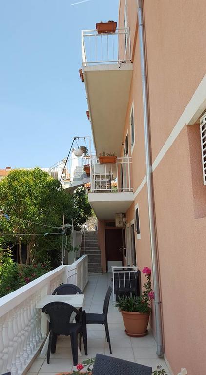 Apartments Alissa Hvar Town Exterior foto